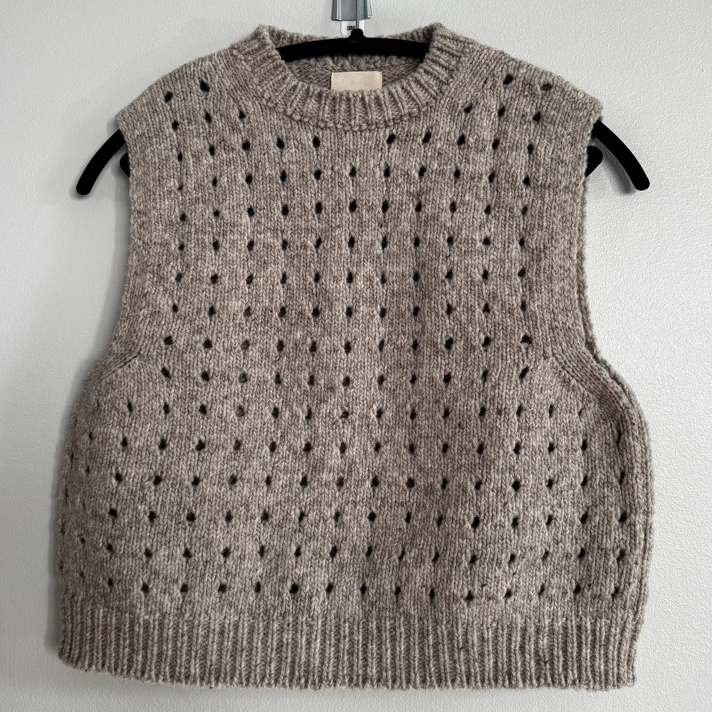 Babaa No 73 Wool Vest in Mist
